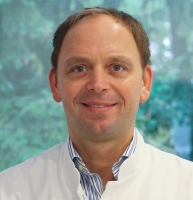 Dr. med. Christian Bernecker